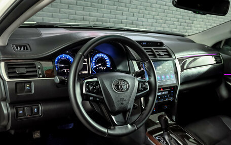 Toyota Camry, 2016 год, 2 550 000 рублей, 10 фотография