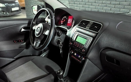 Volkswagen Polo VI (EU Market), 2014 год, 950 000 рублей, 14 фотография