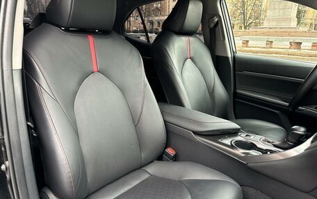 Toyota Camry, 2021 год, 2 990 000 рублей, 11 фотография