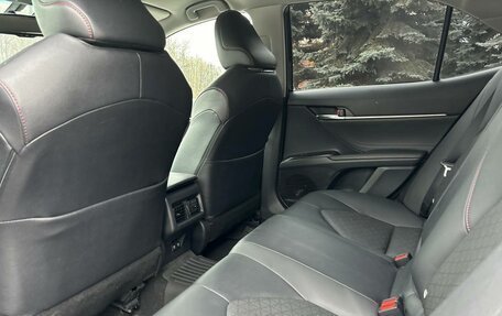 Toyota Camry, 2021 год, 2 990 000 рублей, 15 фотография