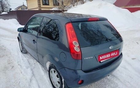 Ford Fiesta, 2007 год, 240 000 рублей, 3 фотография