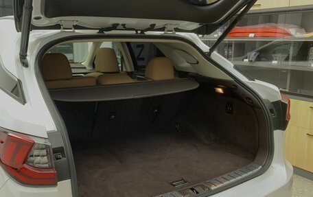 Lexus RX IV рестайлинг, 2019 год, 5 370 000 рублей, 9 фотография