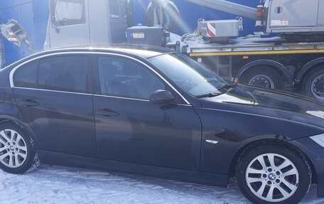 BMW 3 серия, 2006 год, 1 300 000 рублей, 5 фотография