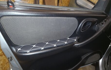 Chevrolet Niva I рестайлинг, 2010 год, 400 000 рублей, 3 фотография