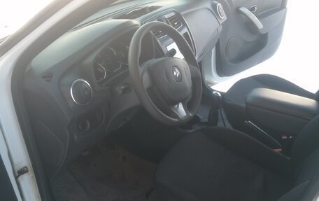 Renault Logan II, 2017 год, 849 000 рублей, 9 фотография