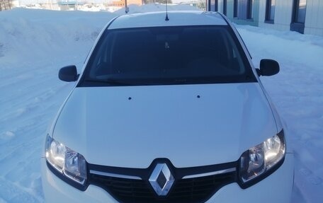 Renault Logan II, 2017 год, 849 000 рублей, 5 фотография