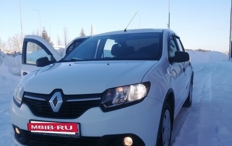 Renault Logan II, 2017 год, 849 000 рублей, 7 фотография