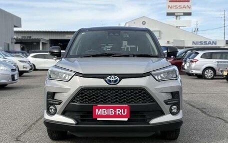 Toyota Raize I, 2022 год, 1 450 000 рублей, 3 фотография