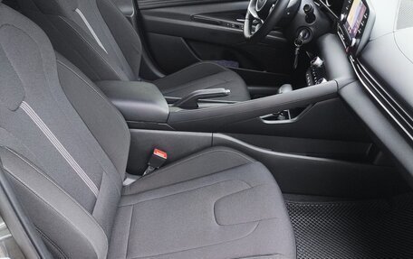 Hyundai Elantra, 2022 год, 2 690 000 рублей, 15 фотография