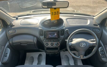 Toyota FunCargo, 2004 год, 549 999 рублей, 15 фотография