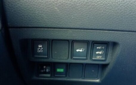 Nissan X-Trail, 2017 год, 1 950 000 рублей, 2 фотография