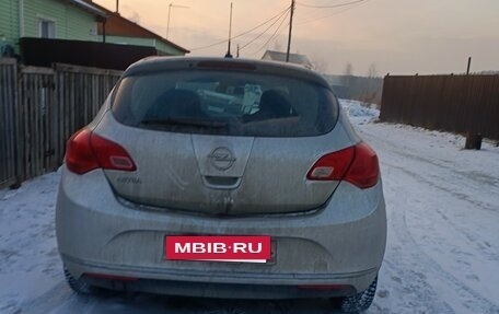 Opel Astra J, 2013 год, 690 000 рублей, 3 фотография