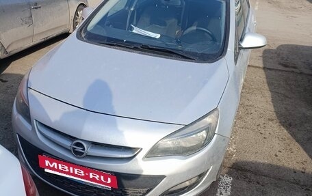 Opel Astra J, 2013 год, 690 000 рублей, 6 фотография