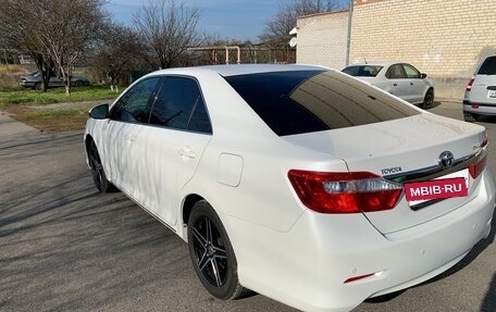 Toyota Camry, 2014 год, 2 300 000 рублей, 10 фотография