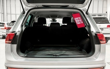 Volkswagen Tiguan II, 2019 год, 2 350 000 рублей, 12 фотография