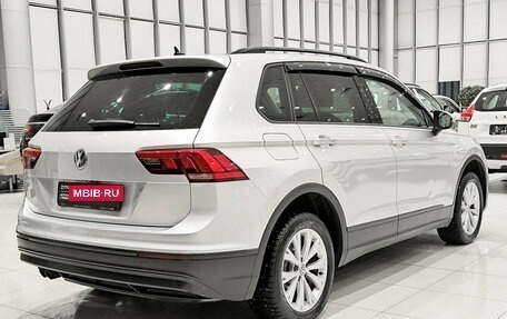 Volkswagen Tiguan II, 2019 год, 2 350 000 рублей, 6 фотография