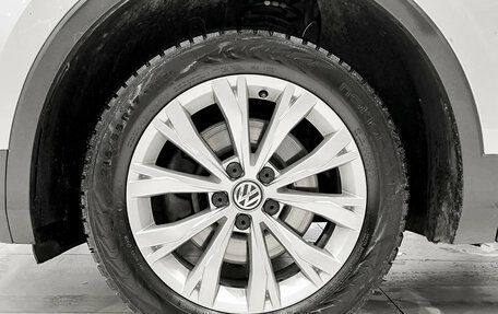 Volkswagen Tiguan II, 2019 год, 2 350 000 рублей, 22 фотография