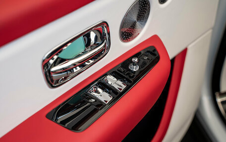 Rolls-Royce Cullinan, 2024 год, 43 500 000 рублей, 10 фотография