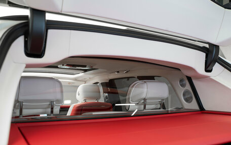 Rolls-Royce Cullinan, 2024 год, 43 500 000 рублей, 21 фотография