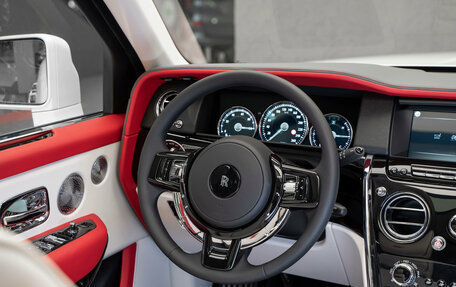 Rolls-Royce Cullinan, 2024 год, 43 500 000 рублей, 30 фотография