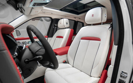 Rolls-Royce Cullinan, 2024 год, 43 500 000 рублей, 37 фотография