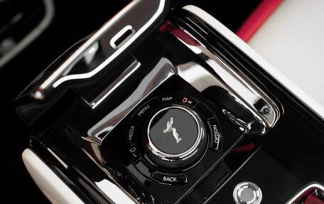 Rolls-Royce Cullinan, 2024 год, 43 500 000 рублей, 28 фотография