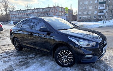 Hyundai Solaris II рестайлинг, 2017 год, 1 350 000 рублей, 3 фотография