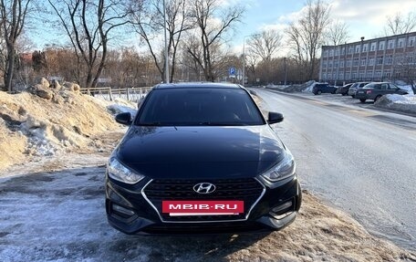 Hyundai Solaris II рестайлинг, 2017 год, 1 350 000 рублей, 2 фотография