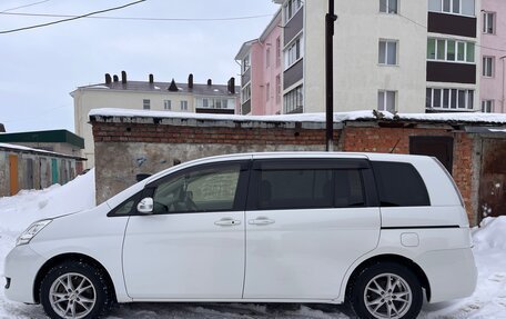 Toyota ISis I, 2013 год, 1 480 000 рублей, 3 фотография