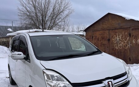 Toyota ISis I, 2013 год, 1 480 000 рублей, 2 фотография