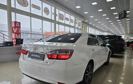 Toyota Camry, 2017 год, 2 589 000 рублей, 9 фотография