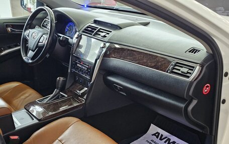 Toyota Camry, 2017 год, 2 589 000 рублей, 22 фотография