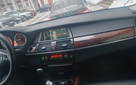 BMW X5, 2010 год, 1 950 000 рублей, 10 фотография