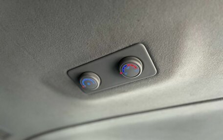 Hyundai H-1 II рестайлинг, 2016 год, 2 200 000 рублей, 18 фотография