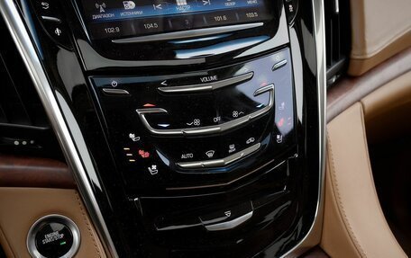 Cadillac Escalade IV, 2016 год, 3 400 000 рублей, 12 фотография