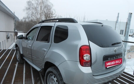 Renault Duster I рестайлинг, 2014 год, 920 000 рублей, 2 фотография