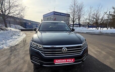 Volkswagen Touareg III, 2020 год, 5 700 000 рублей, 1 фотография