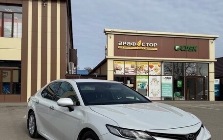 Toyota Camry, 2018 год, 2 550 000 рублей, 1 фотография