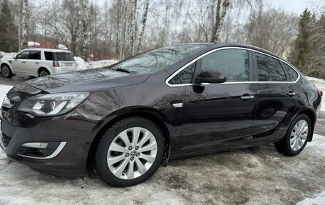Opel Astra J, 2013 год, 830 000 рублей, 18 фотография