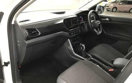 Volkswagen T-Cross I, 2022 год, 1 221 000 рублей, 10 фотография