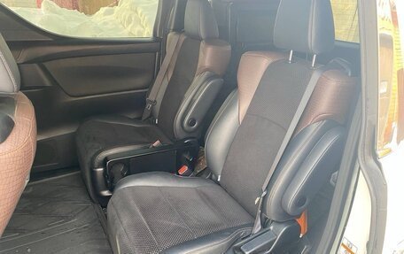 Toyota Alphard III, 2017 год, 3 750 000 рублей, 4 фотография