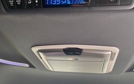 Toyota Alphard III, 2017 год, 3 750 000 рублей, 10 фотография