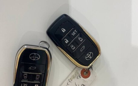 Toyota Alphard III, 2017 год, 3 750 000 рублей, 11 фотография