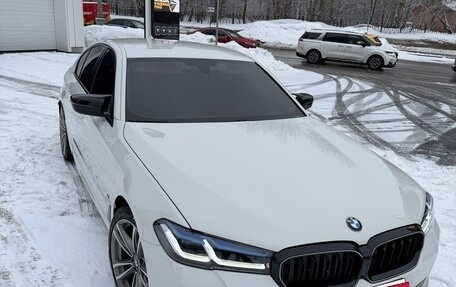 BMW 5 серия, 2017 год, 3 700 000 рублей, 10 фотография