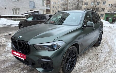 BMW X5, 2021 год, 10 490 000 рублей, 2 фотография
