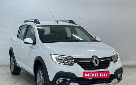 Renault Sandero II рестайлинг, 2020 год, 1 159 000 рублей, 2 фотография