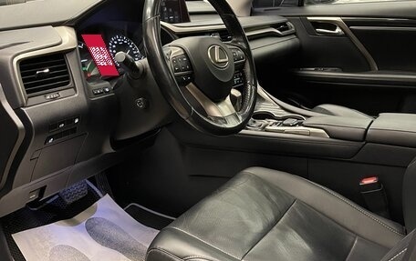 Lexus RX IV рестайлинг, 2017 год, 5 200 000 рублей, 7 фотография