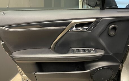 Lexus RX IV рестайлинг, 2017 год, 5 200 000 рублей, 9 фотография