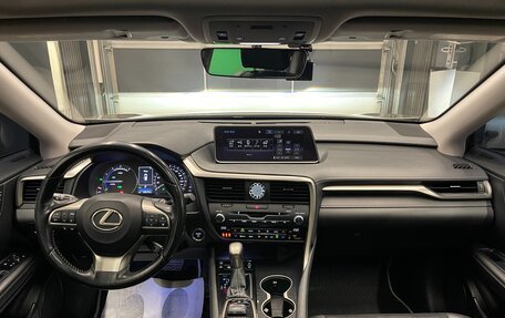 Lexus RX IV рестайлинг, 2017 год, 5 200 000 рублей, 13 фотография