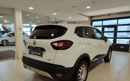 Renault Kaptur I рестайлинг, 2019 год, 1 785 000 рублей, 4 фотография